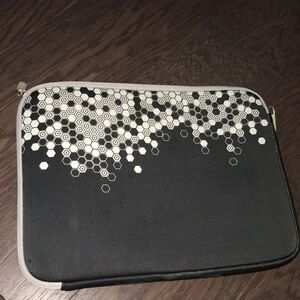 Belkin Soft padded iPad laptop safety soft zipper sleeve case 15 x 11.5”
